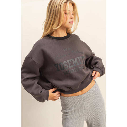 Vintage-Inspired Yosemite Crewneck Top