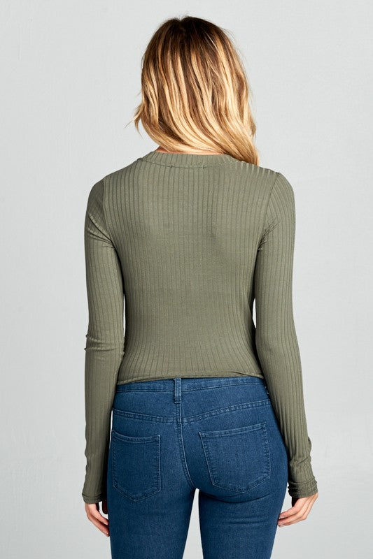 round neck long sleeve knit crop top